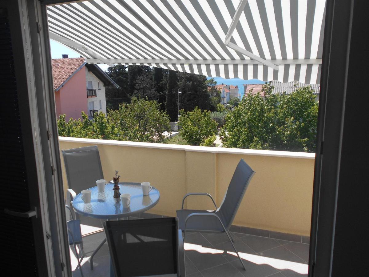 Apartment Cherry Kastela Dış mekan fotoğraf
